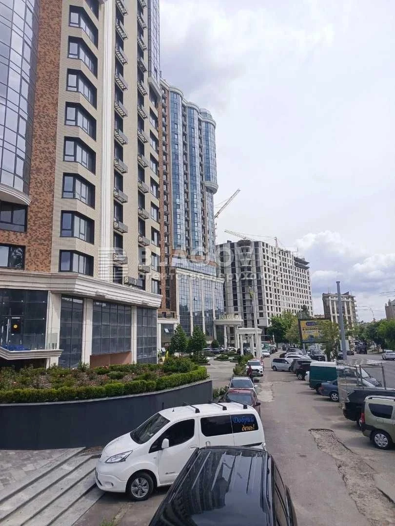Sale of 1-bedroom apartment in residential complex "Podil Plaza & Residence"
