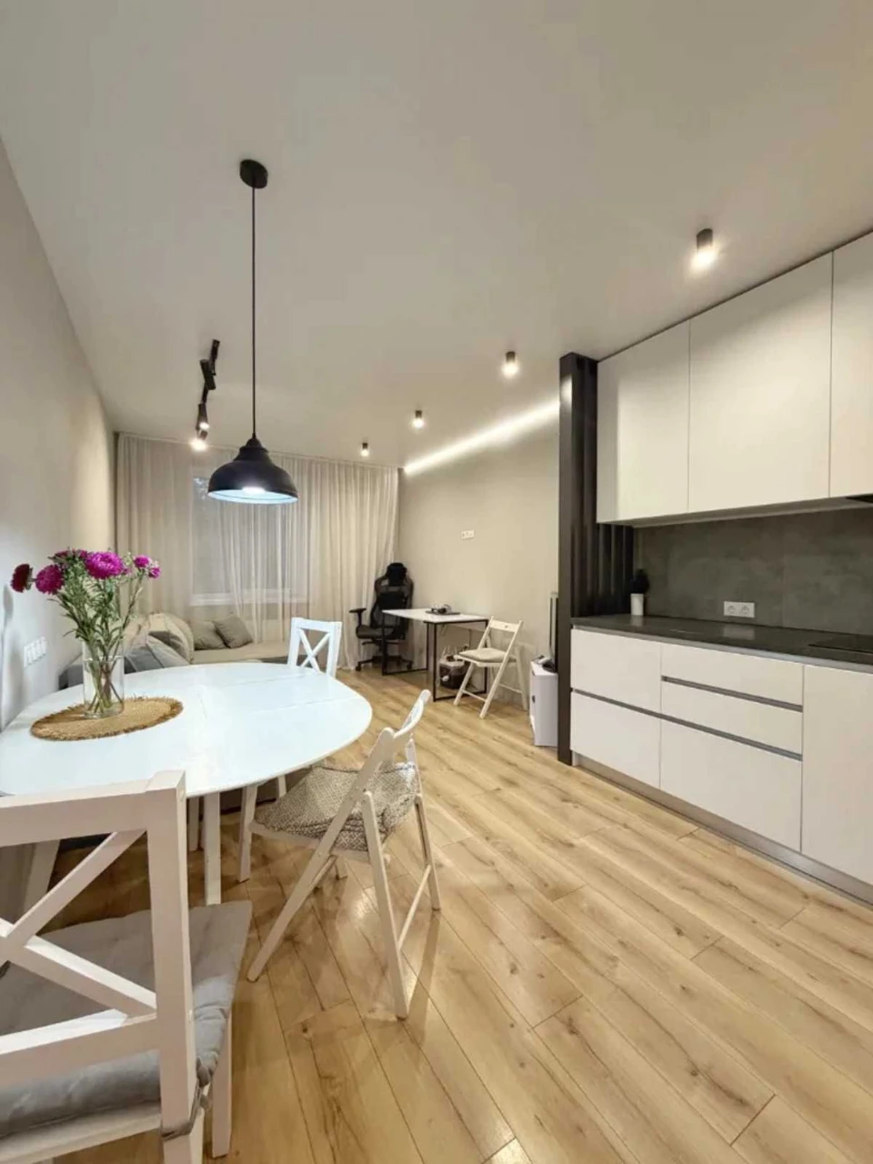 For Sale: Beautiful 2-room apartment in a new building on Pobeda-6.