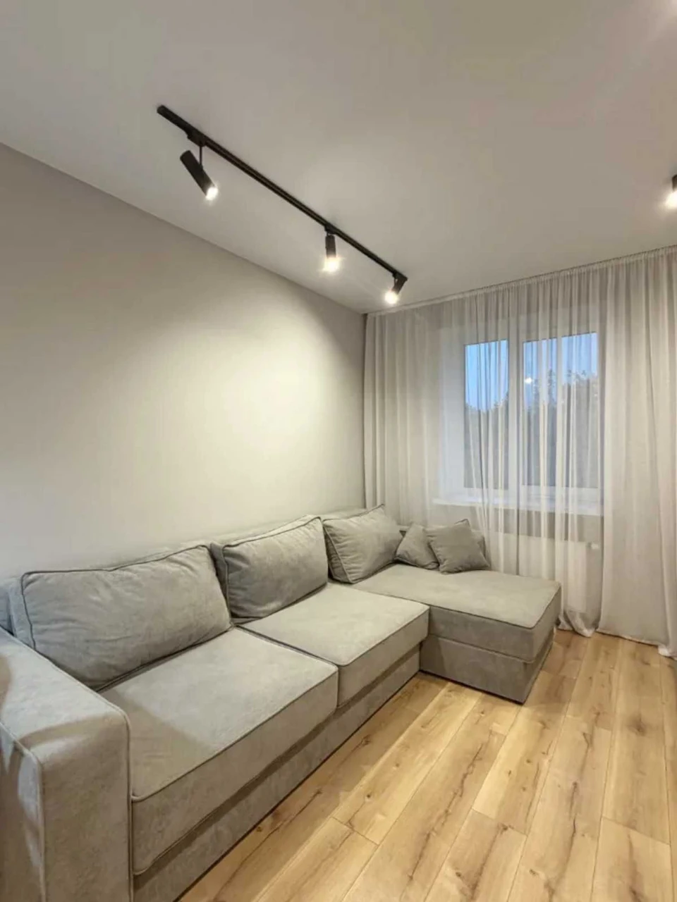 For Sale: Beautiful 2-room apartment in a new building on Pobeda-6.