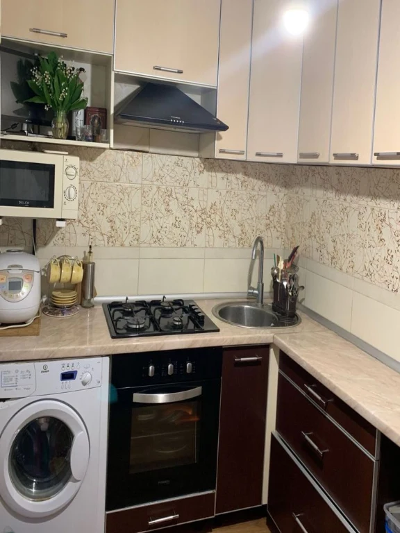 For sale 3-room apartment in the Znapa area