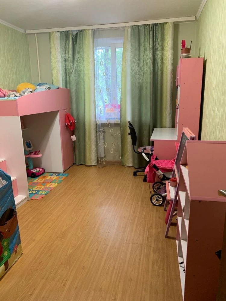 For sale 3-room apartment in the Znapa area