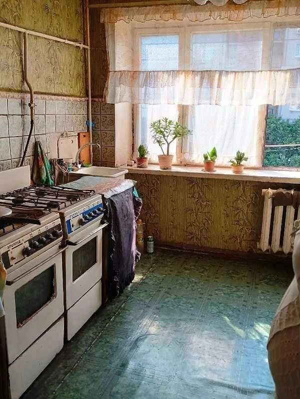 Студія 7 м², 1 комната, район ХТЗ, метро "Тракторний завод", Індустриаль