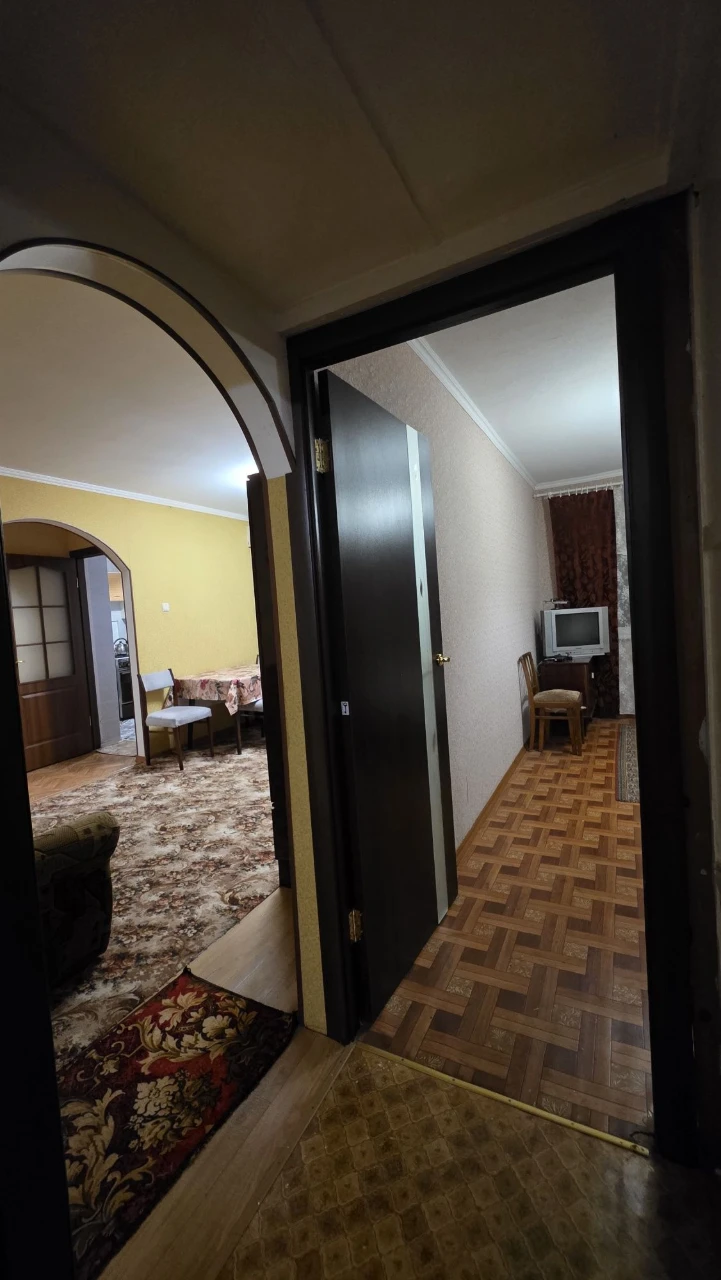 3 bedroom apartment in the area of Avot vokzalu, 3/5