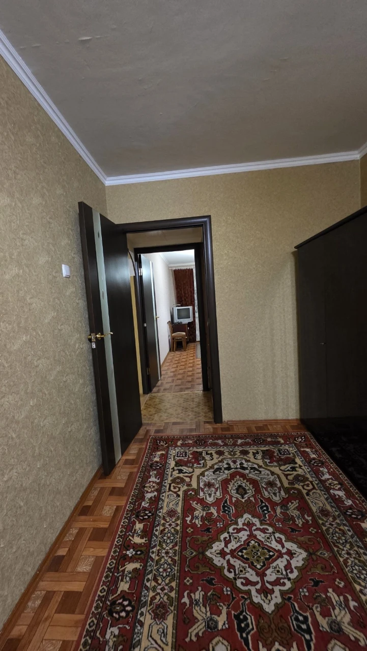 3 bedroom apartment in the area of Avot vokzalu, 3/5