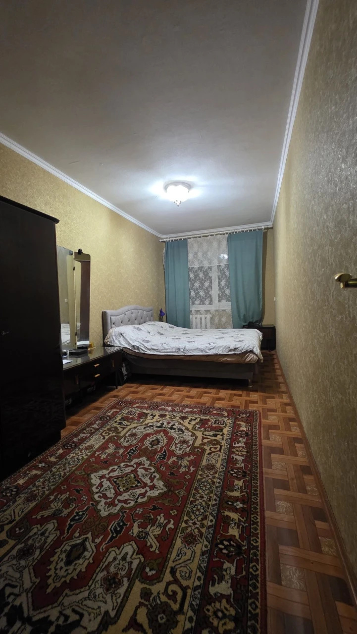 3 bedroom apartment in the area of Avot vokzalu, 3/5