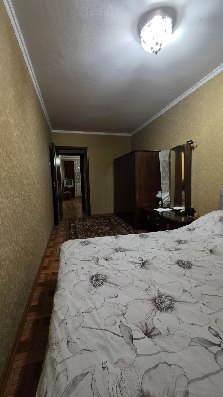 3 bedroom apartment in the area of Avot vokzalu, 3/5