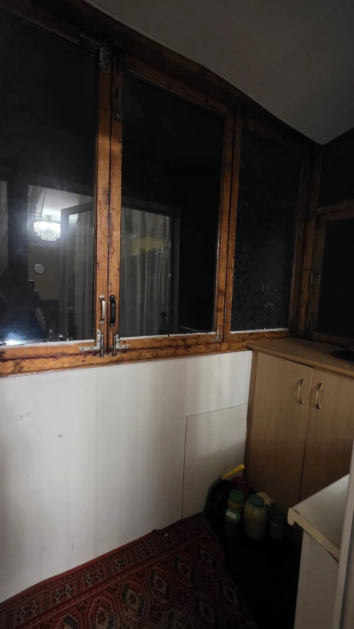 3 bedroom apartment in the area of Avot vokzalu, 3/5