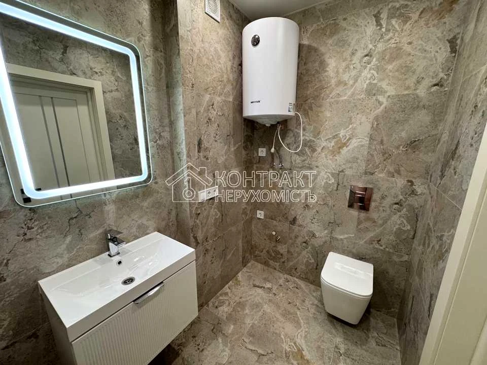 Apartment. Kharkiv, Heroiv Kharkova Ave. (Moskovskiy)