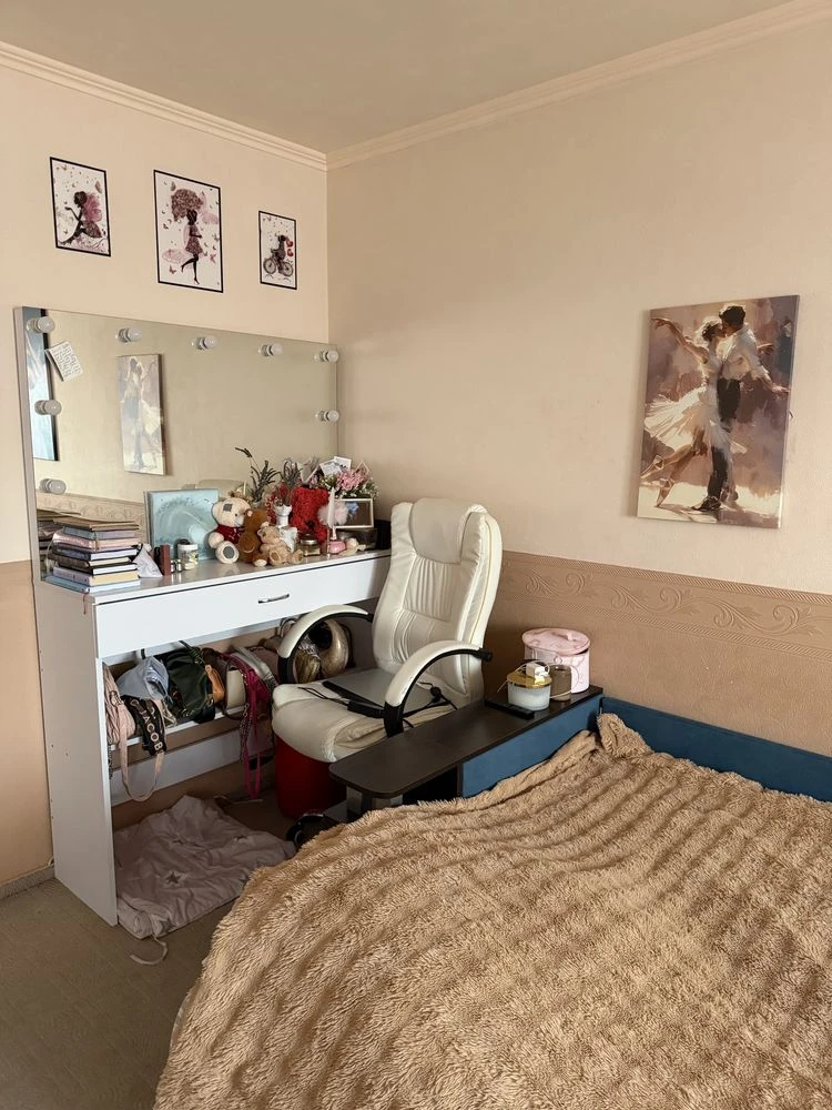 Owner selling apartment