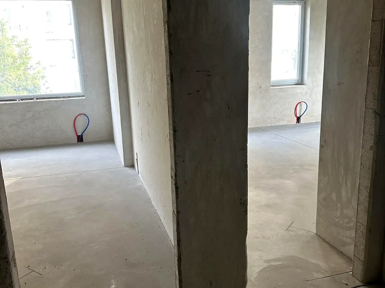 Продаж квартири 3-кімн. 86.2 м² 2/17 поверху