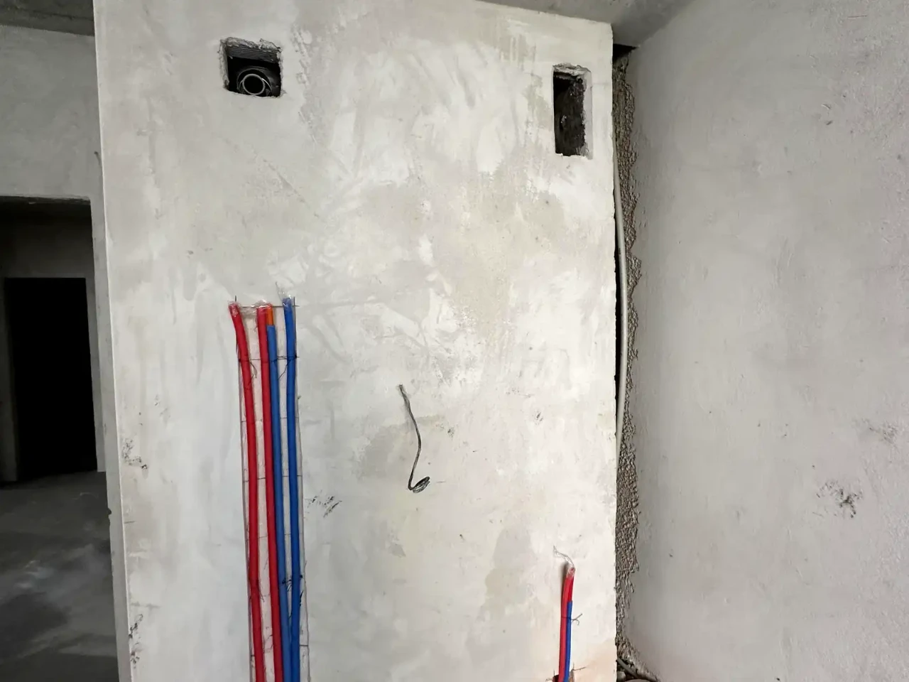 Продаж квартири 3-кімн. 86.2 м² 2/17 поверху