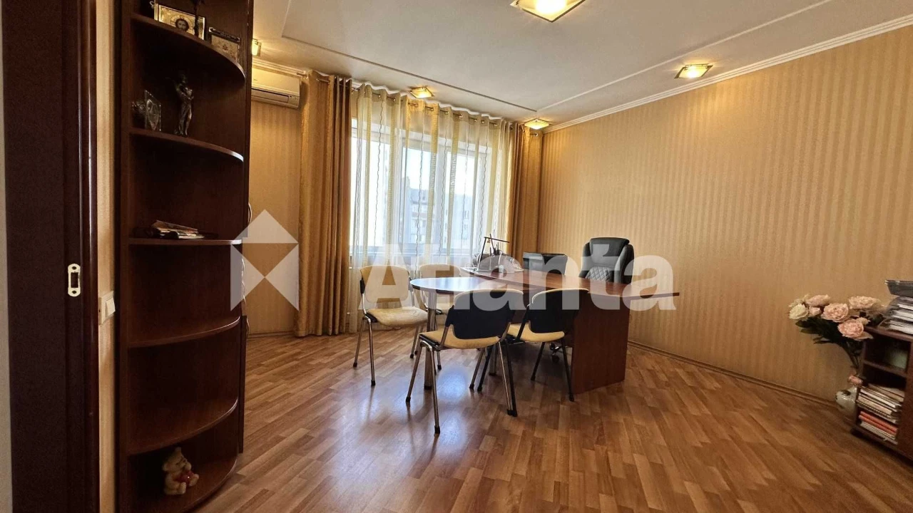 4-кімнатна велика квартира на Фонтані/Палубна/ для великої сім'ї