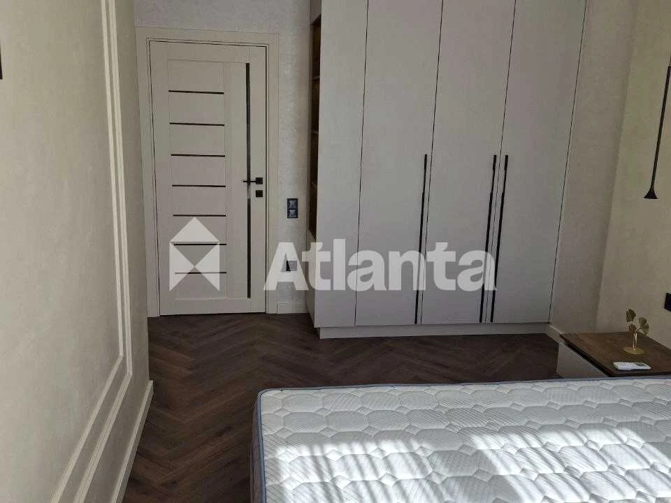 Apartment. Odesa, Genuezka st.