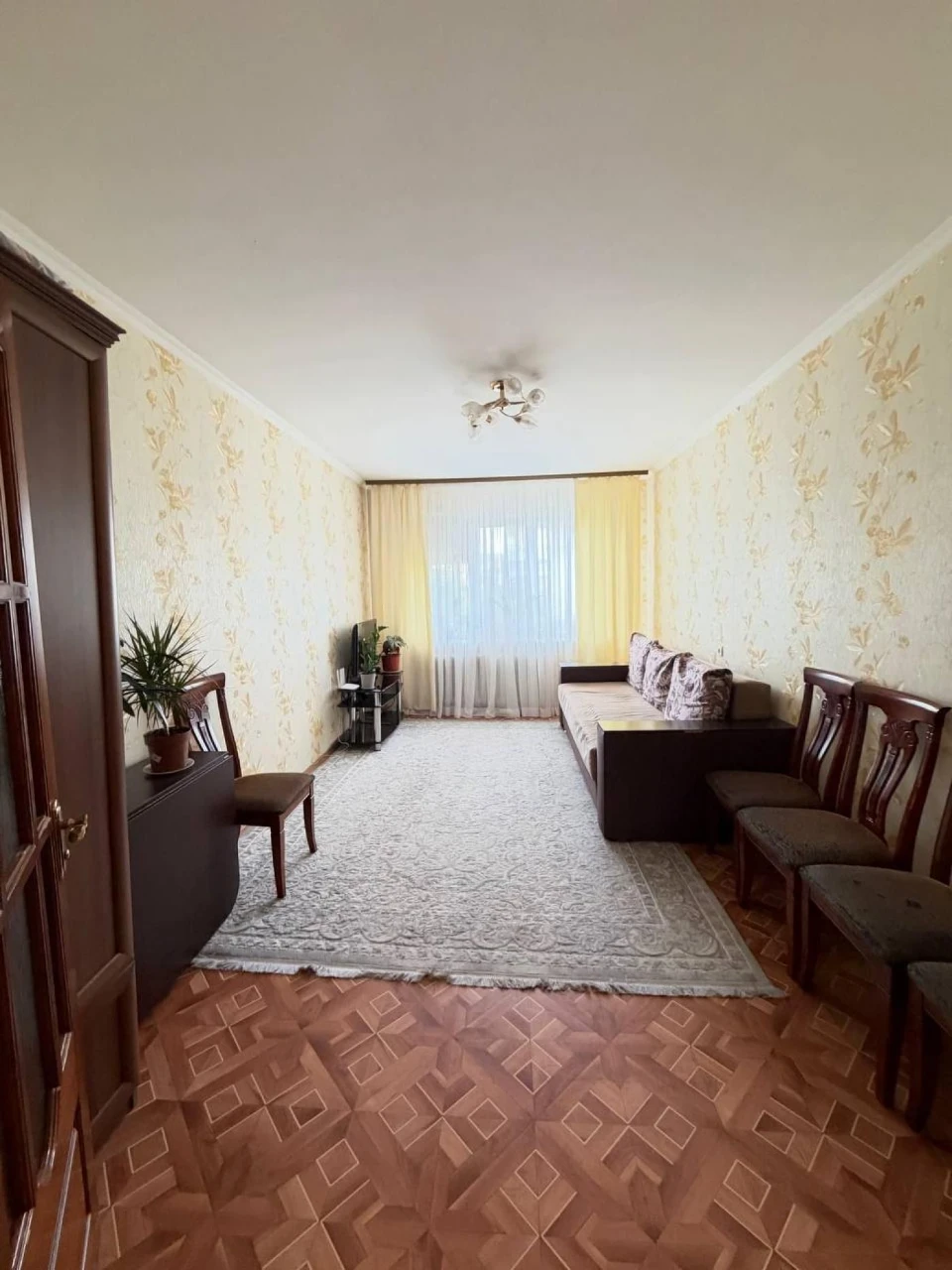 Продам 3к квартиру на Академіка Корольова!