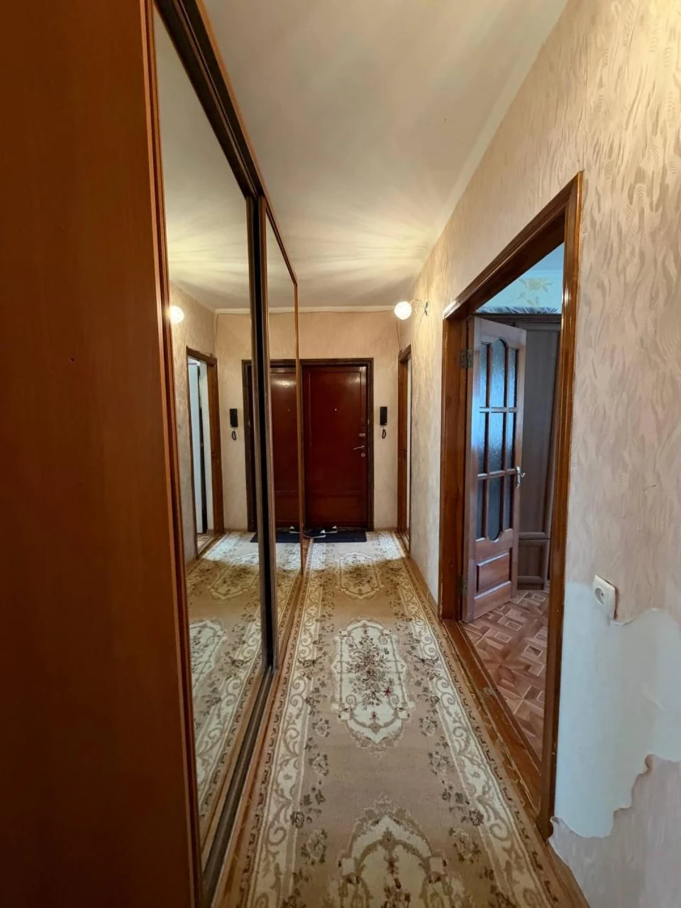 Продам 3к квартиру на Академіка Корольова!