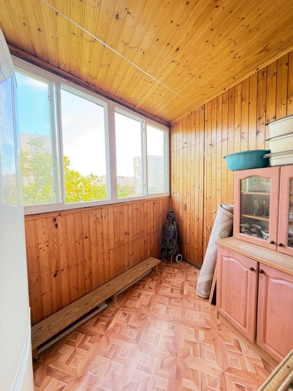 Продам 3к квартиру на Академіка Корольова!