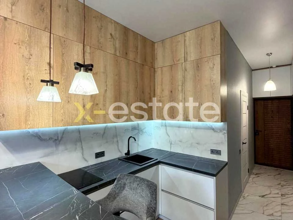 Apartment. Odessa, Fontanskaya Street