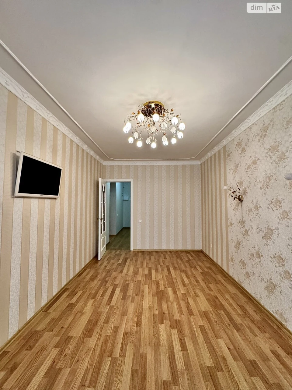 Продаж Квартира Виставка