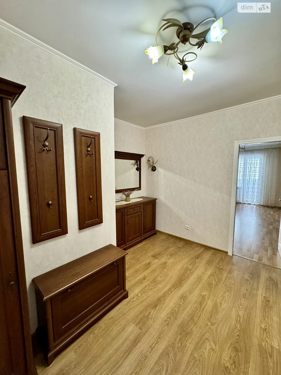 Продаж Квартира Виставка