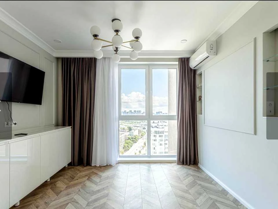 Apartment. Kyiv, Valery Lobanovsky Ave. (Chervonozoryany)