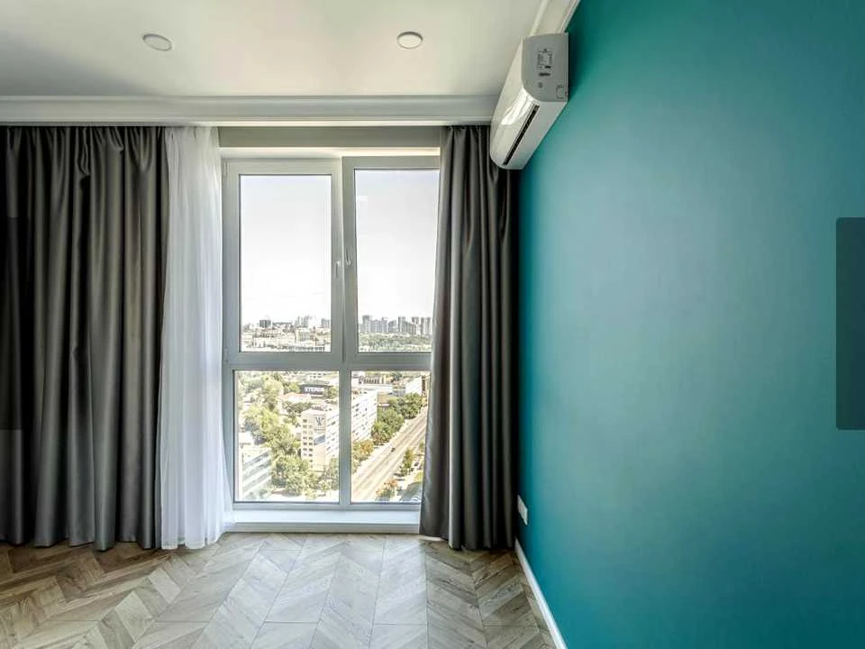 Apartment. Kyiv, Valery Lobanovsky Ave. (Chervonozoryany)