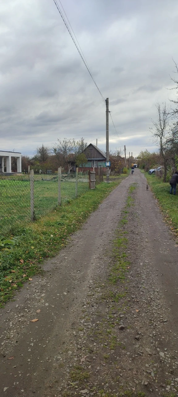 ВЛАСНИК Земельна ділянка під забудову м. Сарни,