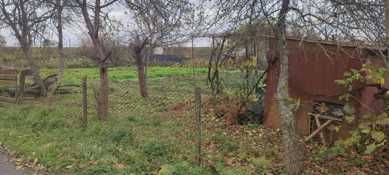 ВЛАСНИК Земельна ділянка під забудову м. Сарни,