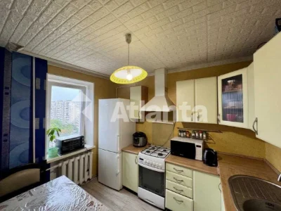 1-кімнатна 40,2 м², газ, цегляний будинок, меблі та техніка