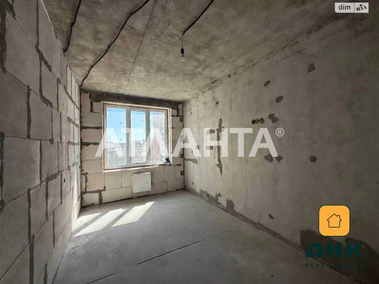 Продається Квартира в ЖК "Четыре Сезона"