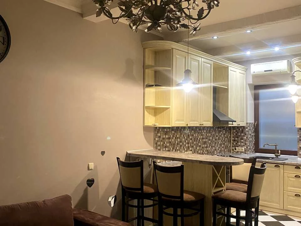 Apartment. Odesa, Lustdorfska Street