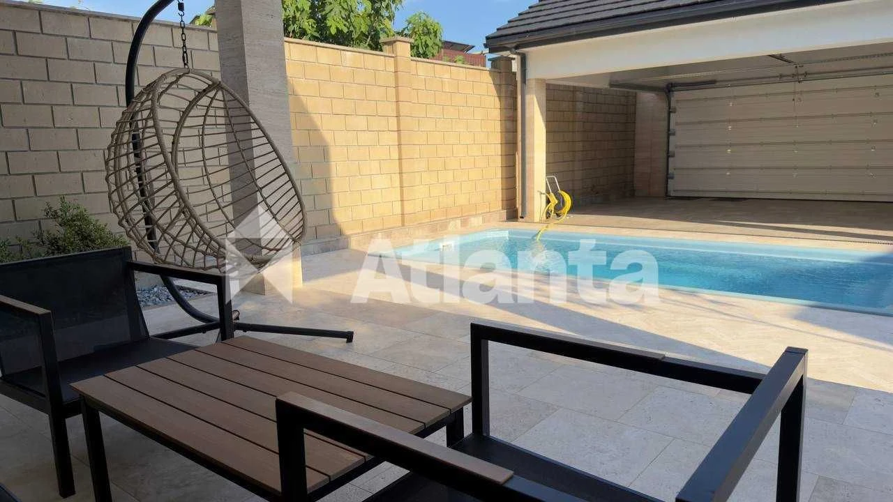 House renovated in the area of 12th Fontana