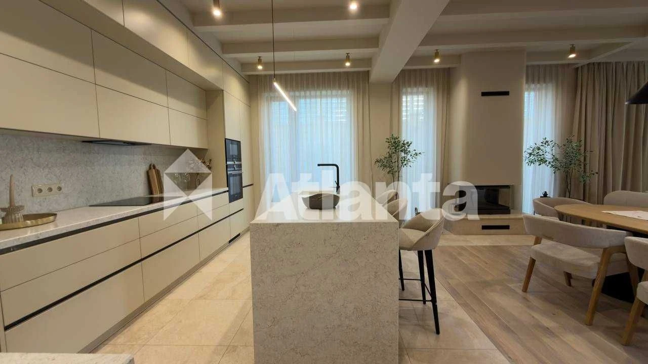 House renovated in the area of 12th Fontana