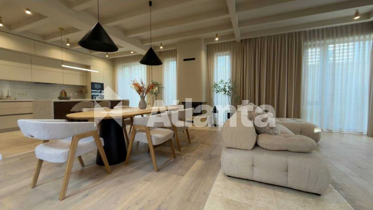 House renovated in the area of 12th Fontana