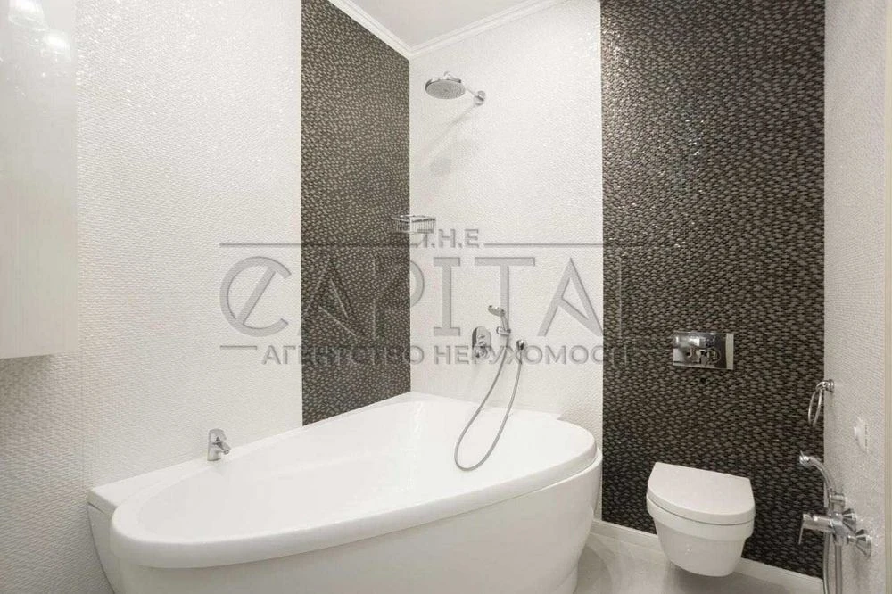 For sale / Apartment / 99 m2 / River Stone residential complex / Darnytskyi district