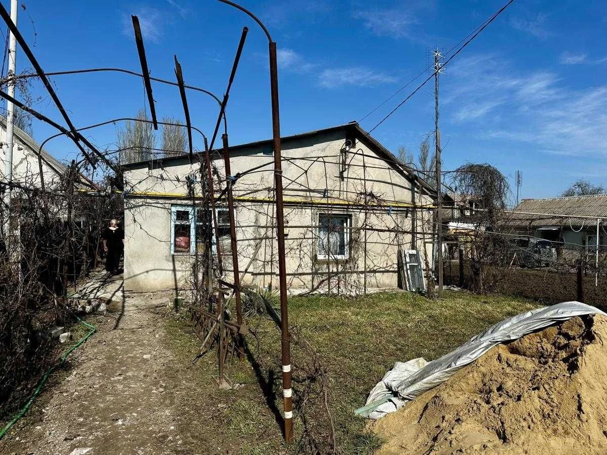Будинок 70м.кв. під ремонт 7сот. землі на Лєн. пос.