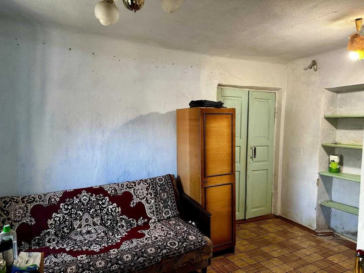 Будинок 70м.кв. під ремонт 7сот. землі на Лєн. пос.