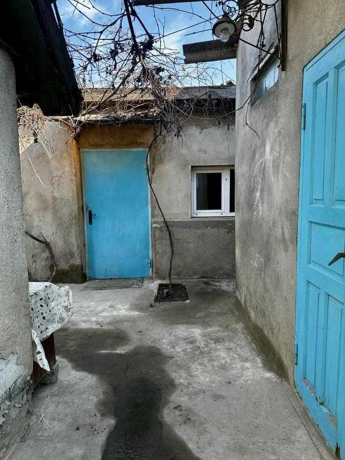 Будинок 70м.кв. під ремонт 7сот. землі на Лєн. пос.