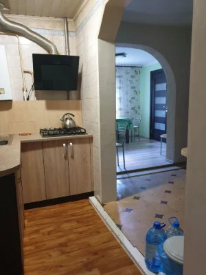 Продається приватний будинок у Новоселковці