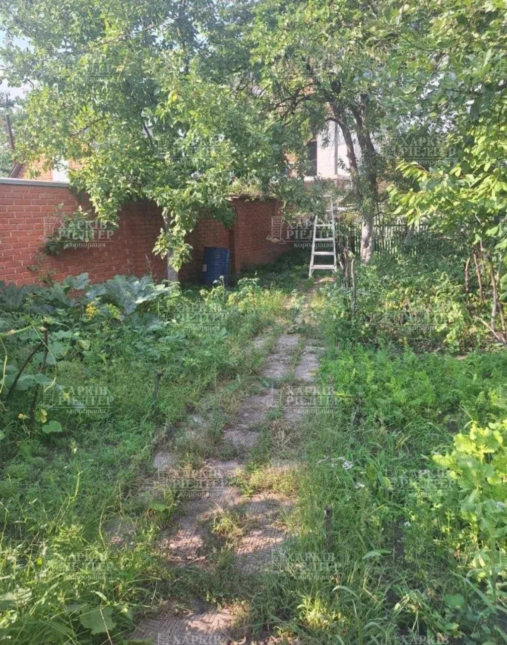 Two-room house, half of a house on the KhTZ