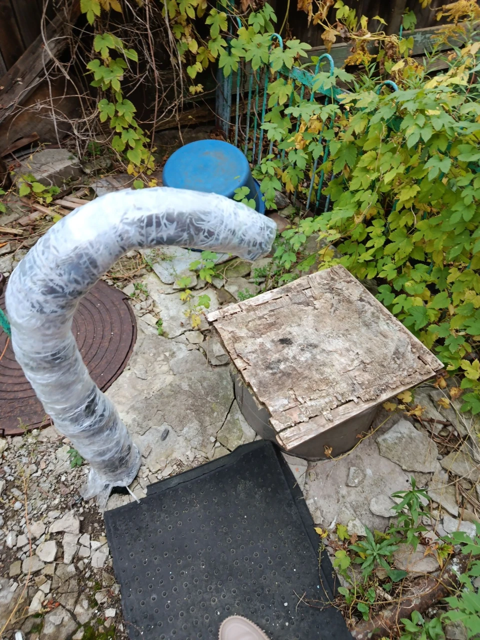 For sale: 3/4 house, no separate part.