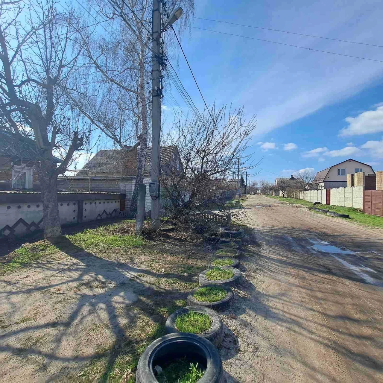 For Sale - 1/2 House - 44 sq m, Kharkiv, Velika Daniilivka, Kvitucha Street.
