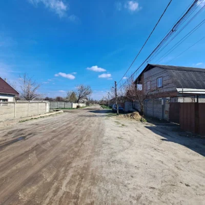 For Sale - 1/2 House - 44 sq m, Kharkiv, Velika Daniilivka, Kvitucha Street.