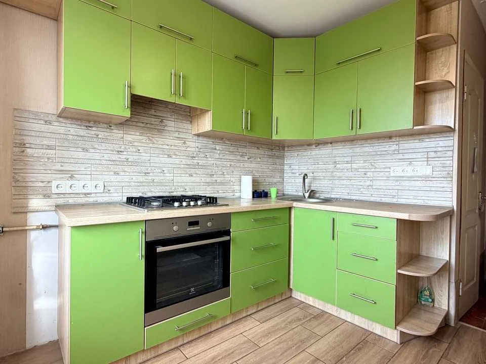 Apartment. Zaporizhzhia, Portovaya st.