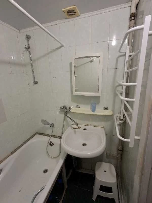 For sale, 4 rooms, Akademik Aleksandrov Street, Dneprovsko