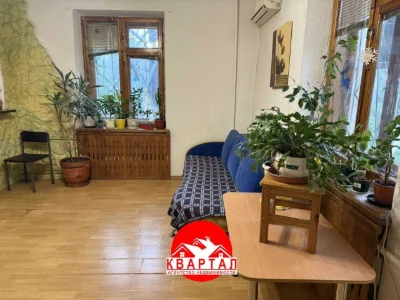 Продається 3-кімнатна квартира на Правобережжі, сталінська