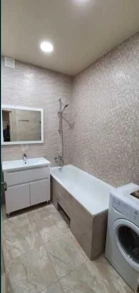 2 кімнатна квартира, вул. Миру