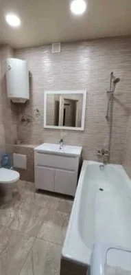 2 кімнатна квартира, вул. Миру