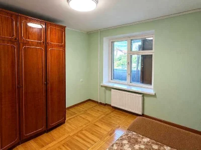 Apartment. Dnepropetrovsk, Danila Galytskoho Street