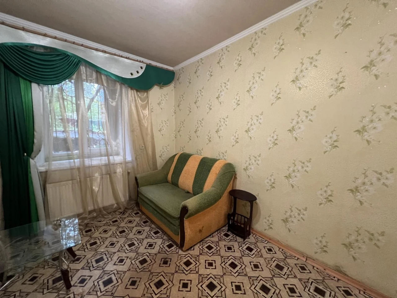 продаж 2кімнатної квартири в центрі міста