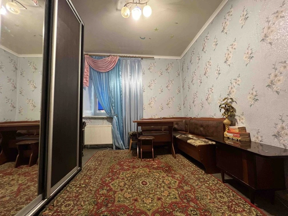 продаж 2кімнатної квартири в центрі міста
